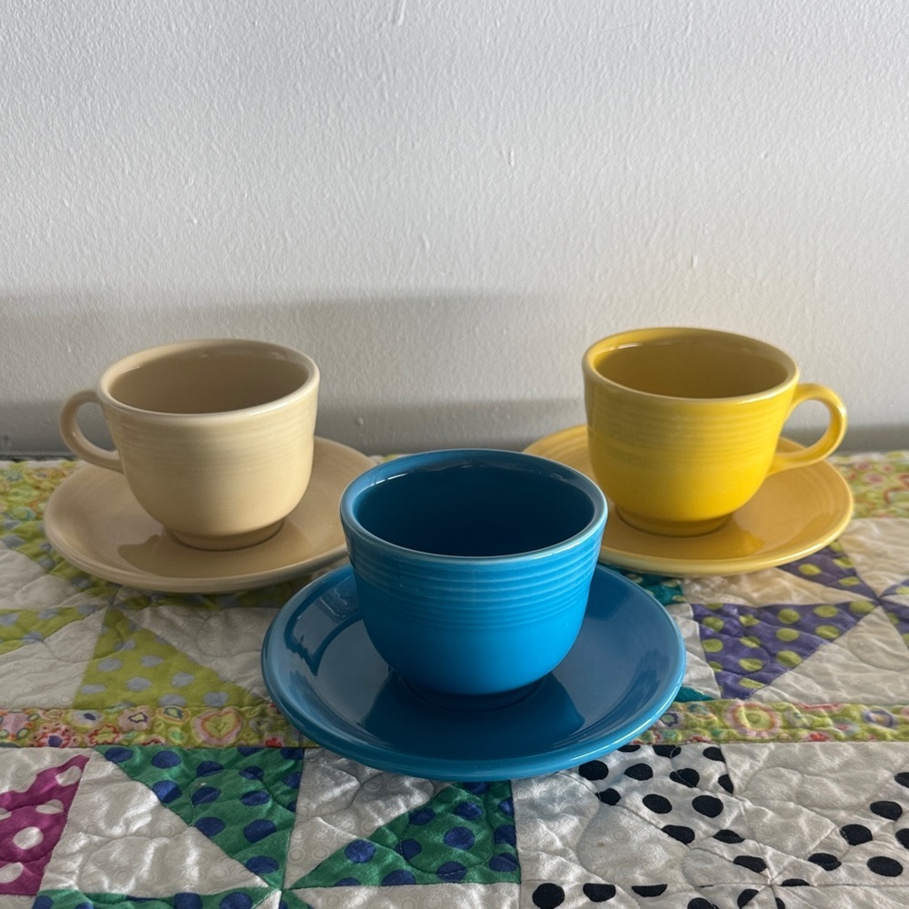 Homer Laughlin Fiestaware Fiesta Cup and Saucer Set of 6 for 3 People